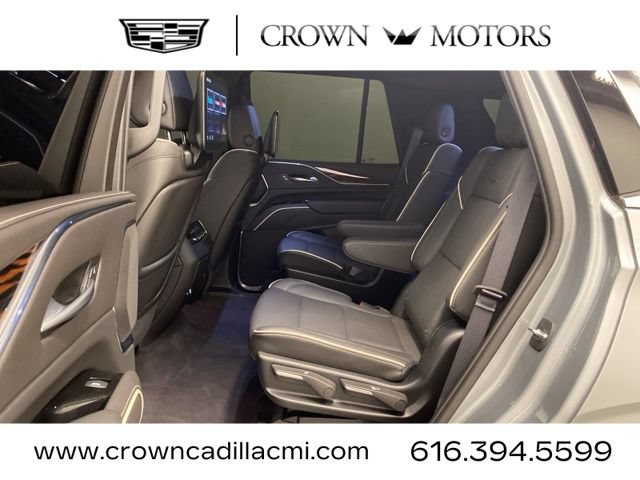 Certified 2024 Cadillac Escalade Premium Luxury AWD/4WD image 19