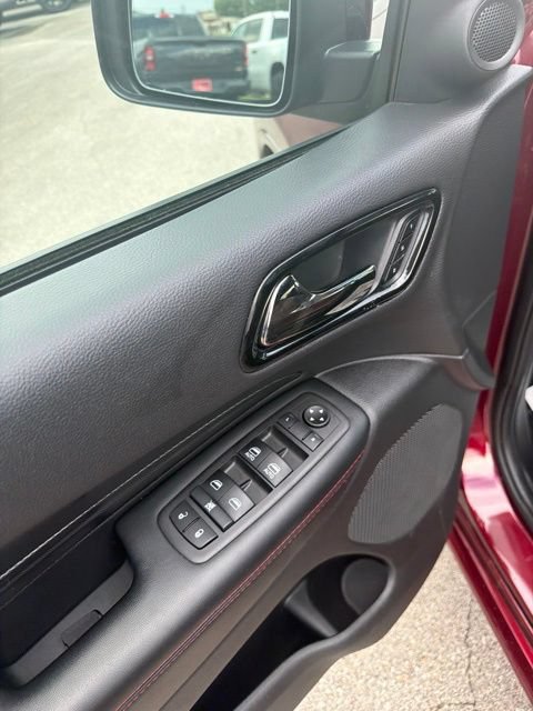 Used 2025 Dodge Durango GT AWD/4WD image 16