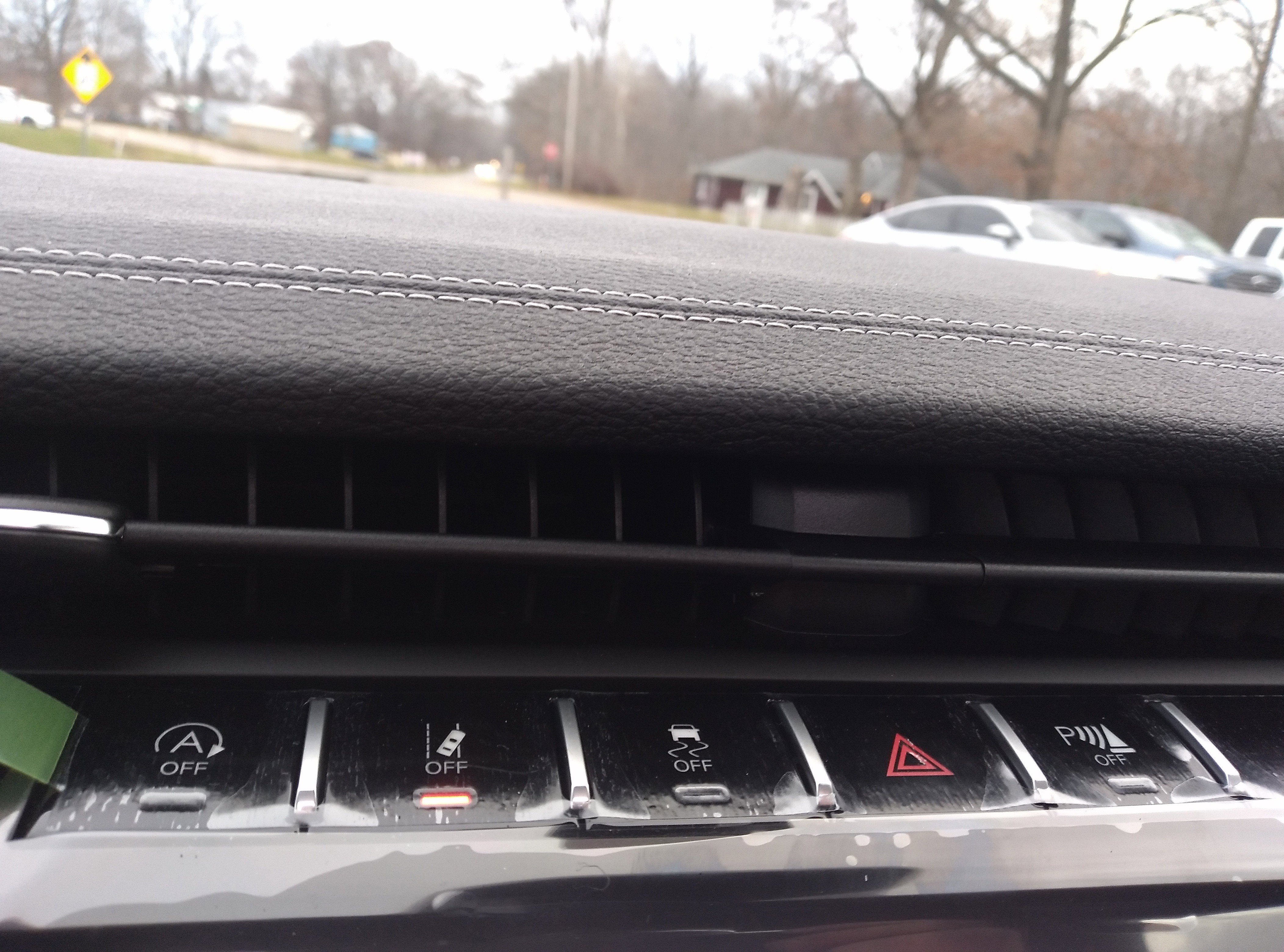 New 2025 Jeep Grand Cherokee Limited image 31