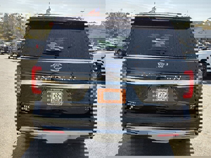 Used 2024 Ford Expedition Max Platinum image 11