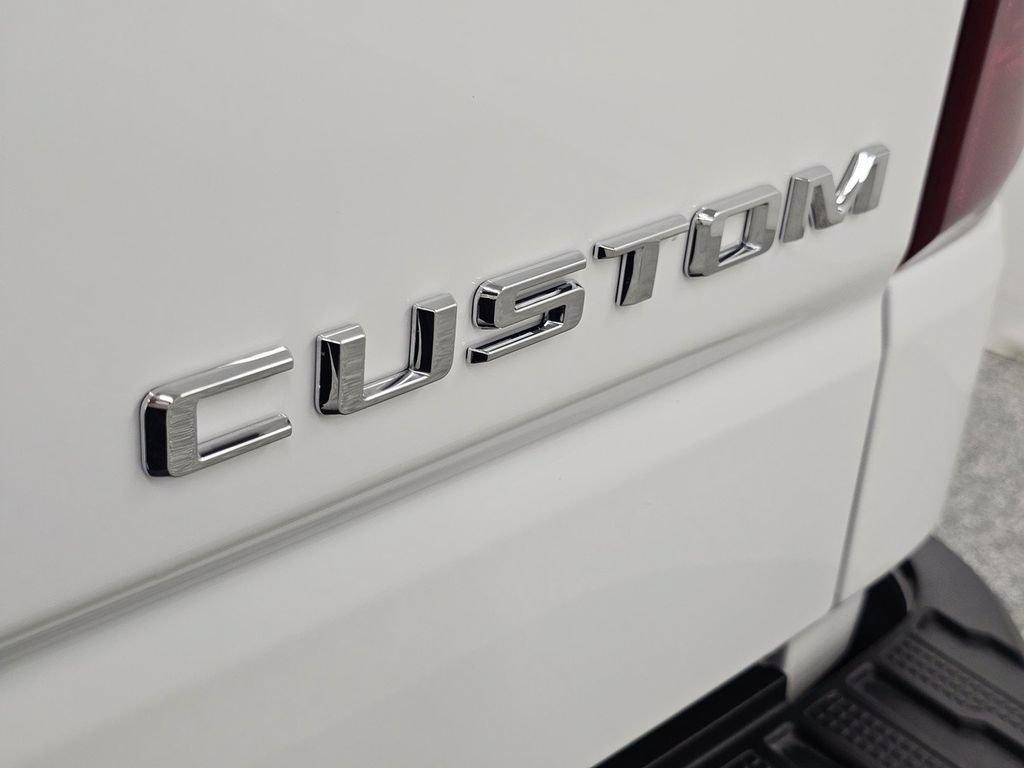 Used 2026 Chevrolet Silverado 1500 Custom AWD/4WD image 27