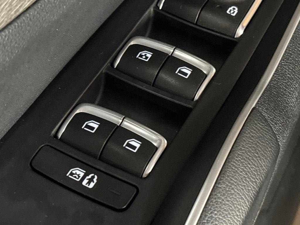 Certified 2022 Kia Sorento S AWD/4WD image 15