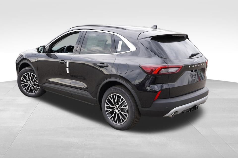 New 2026 Ford Escape SE w/ Class II Trailer Tow Package image 5