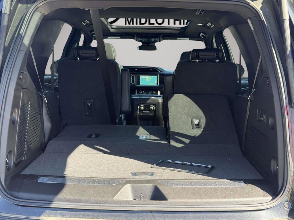 Used 2023 GMC Yukon Denali w/ LPO, Floor Liner Package AWD/4WD image 13