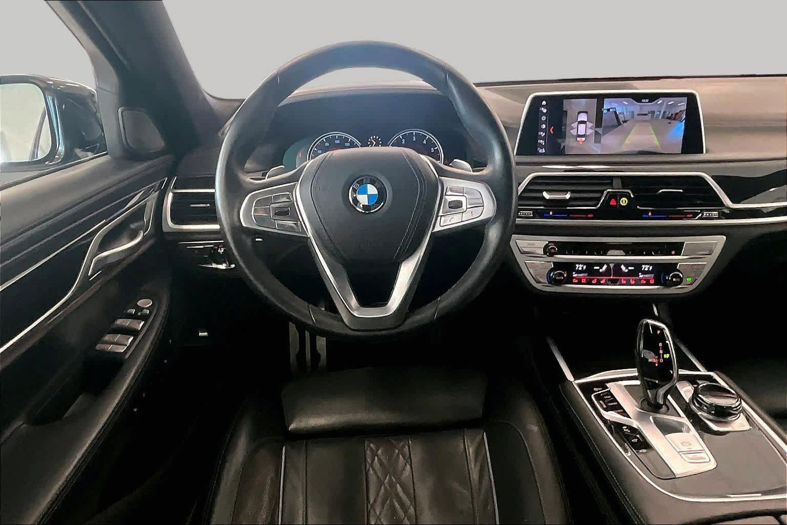 Used 2019 BMW 750i w/ Executive Package RWD image 14
