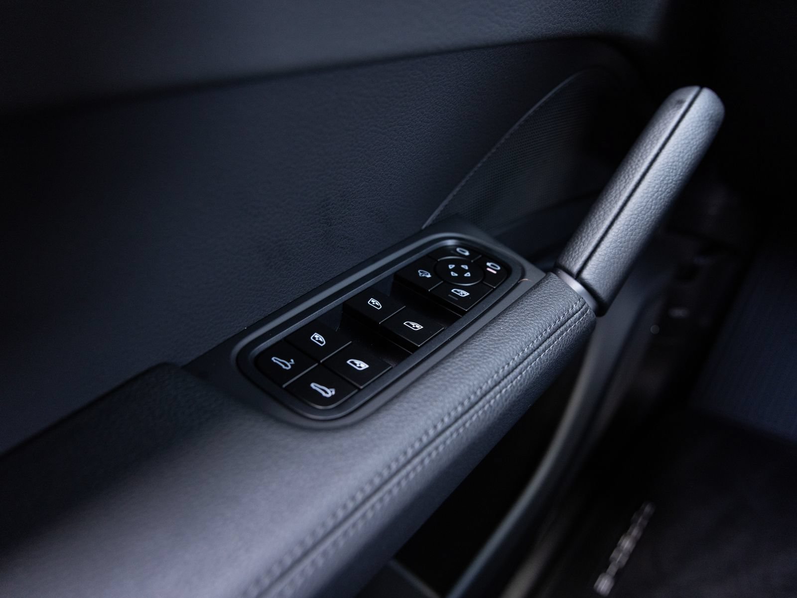 New 2026 Porsche Cayenne S AWD/4WD image 22