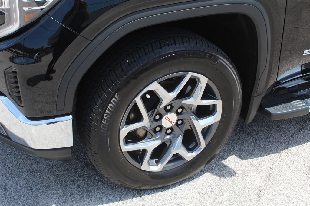 Used 2024 GMC Sierra 1500 SLT w/ SLT Premium Plus Package AWD/4WD image 9