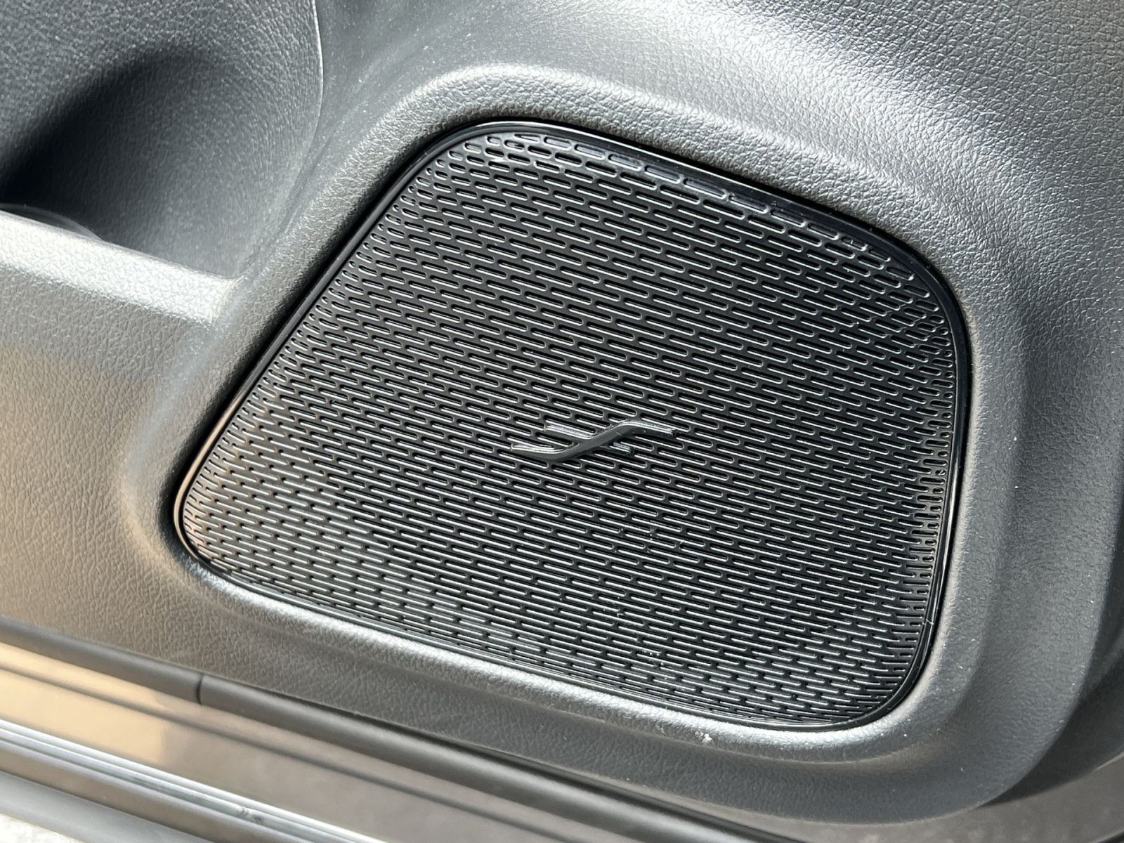 New 2026 Mercedes-Benz GLB 250 4MATIC image 41