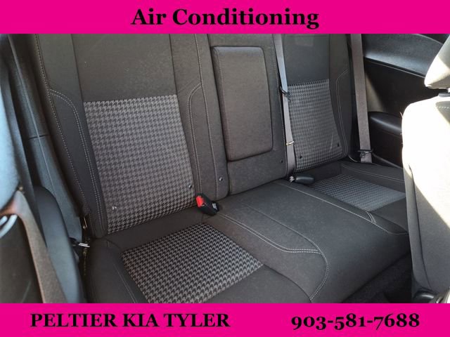 Used 2023 Dodge Challenger SXT image 17