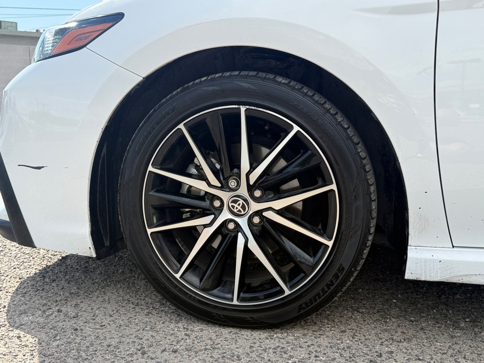 Used 2023 Toyota Camry SE w/ Protection Package (Q2) (TMS) FWD image 11