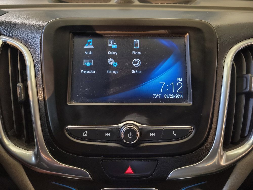 Used 2018 Chevrolet Equinox LS image 25