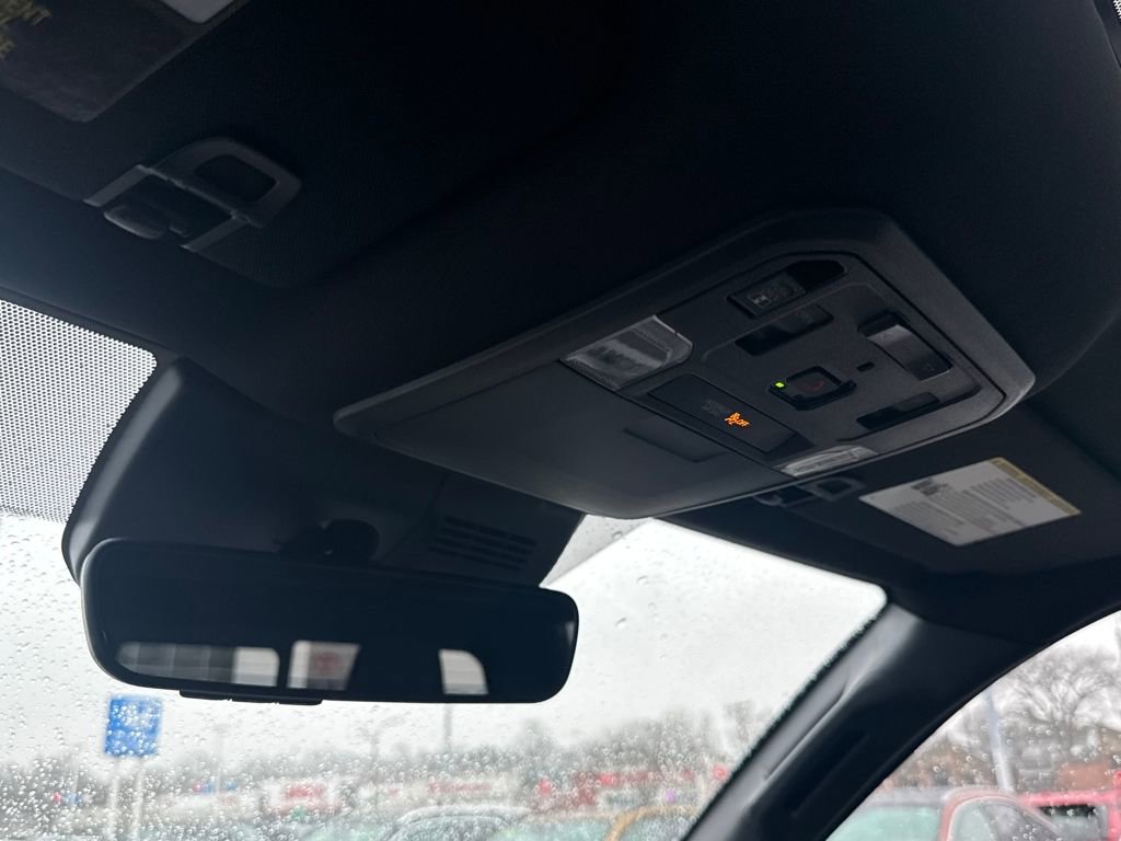 Used 2025 Toyota Tacoma TRD Off-Road image 28