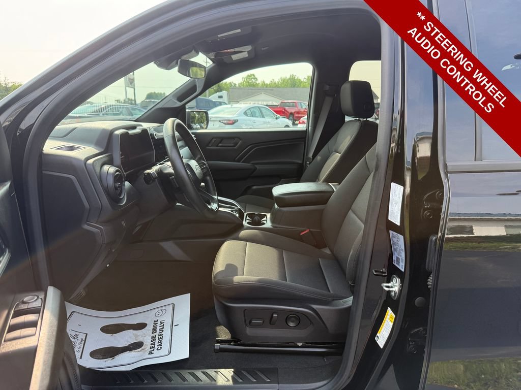 Used 2024 Chevrolet Colorado Trail Boss w/ Advanced Trailering Package AWD/4WD image 12