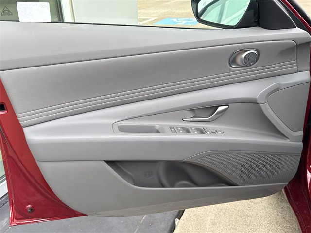 New 2025 Hyundai Elantra Sport image 8