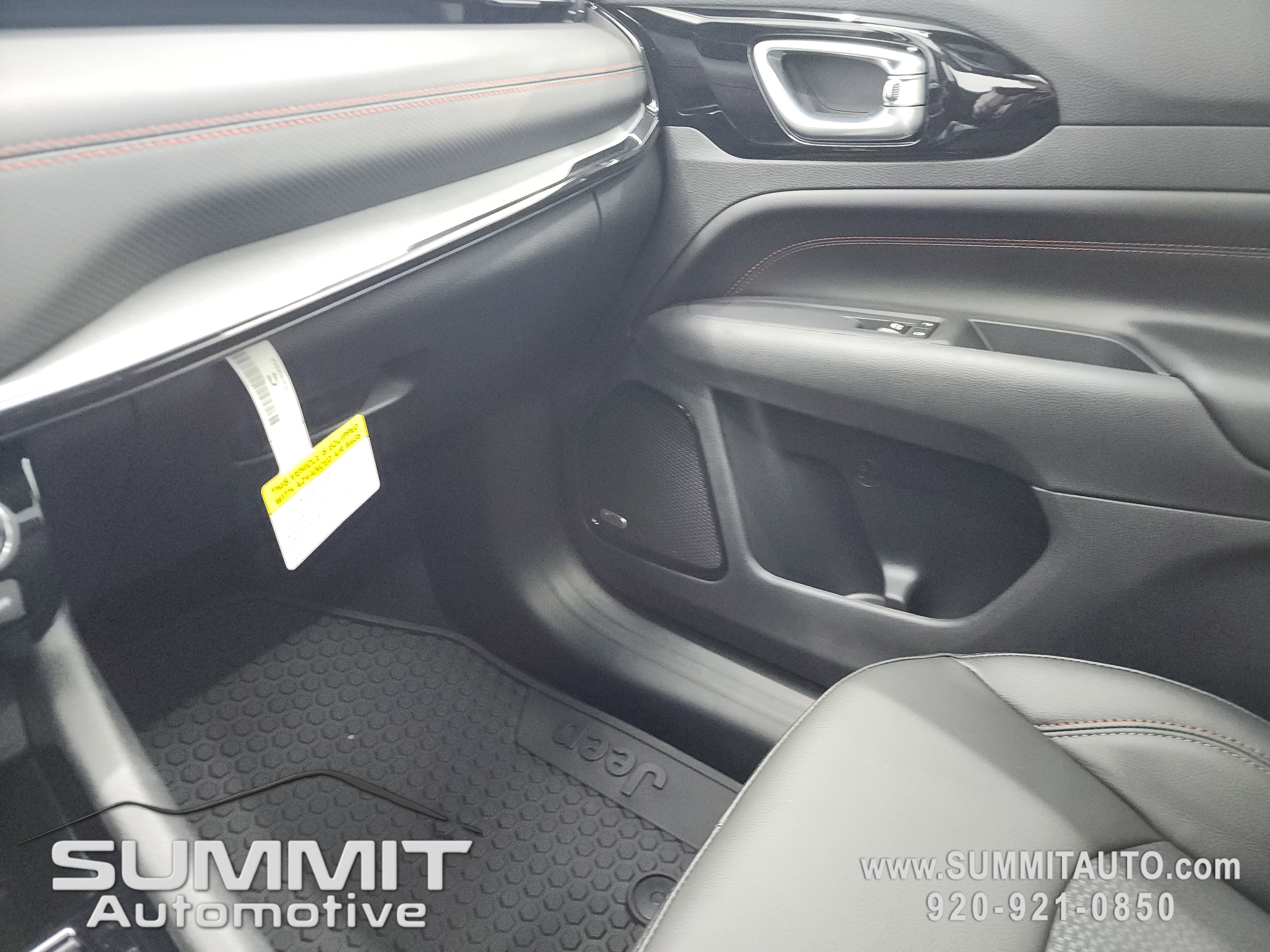 New 2026 Jeep Compass Trailhawk w/ Sun, Sound & Navigation Group image 14