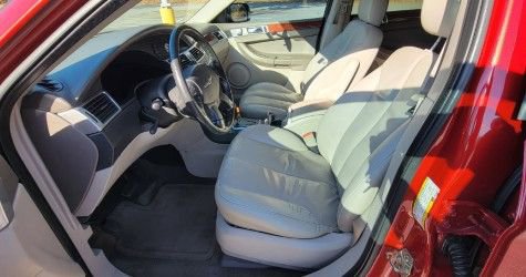 Used 2006 Chrysler Pacifica Touring image 7