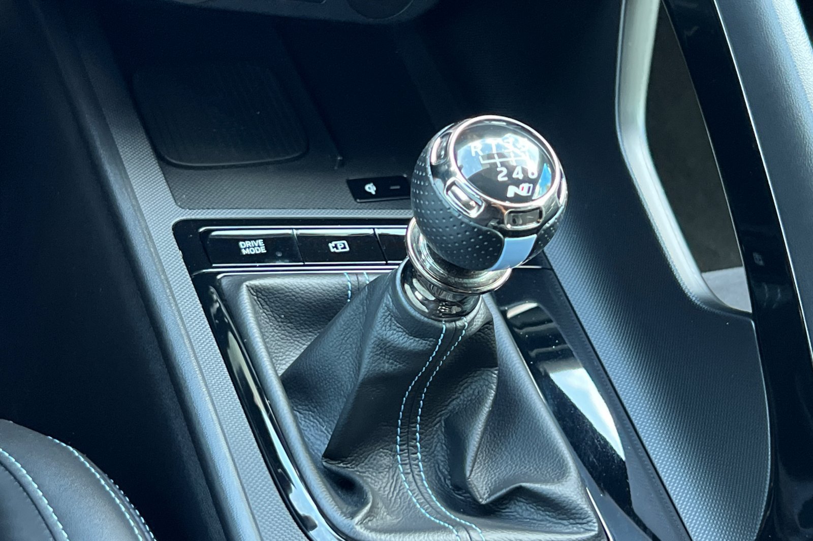 Used 2025 Hyundai Elantra N FWD image 21