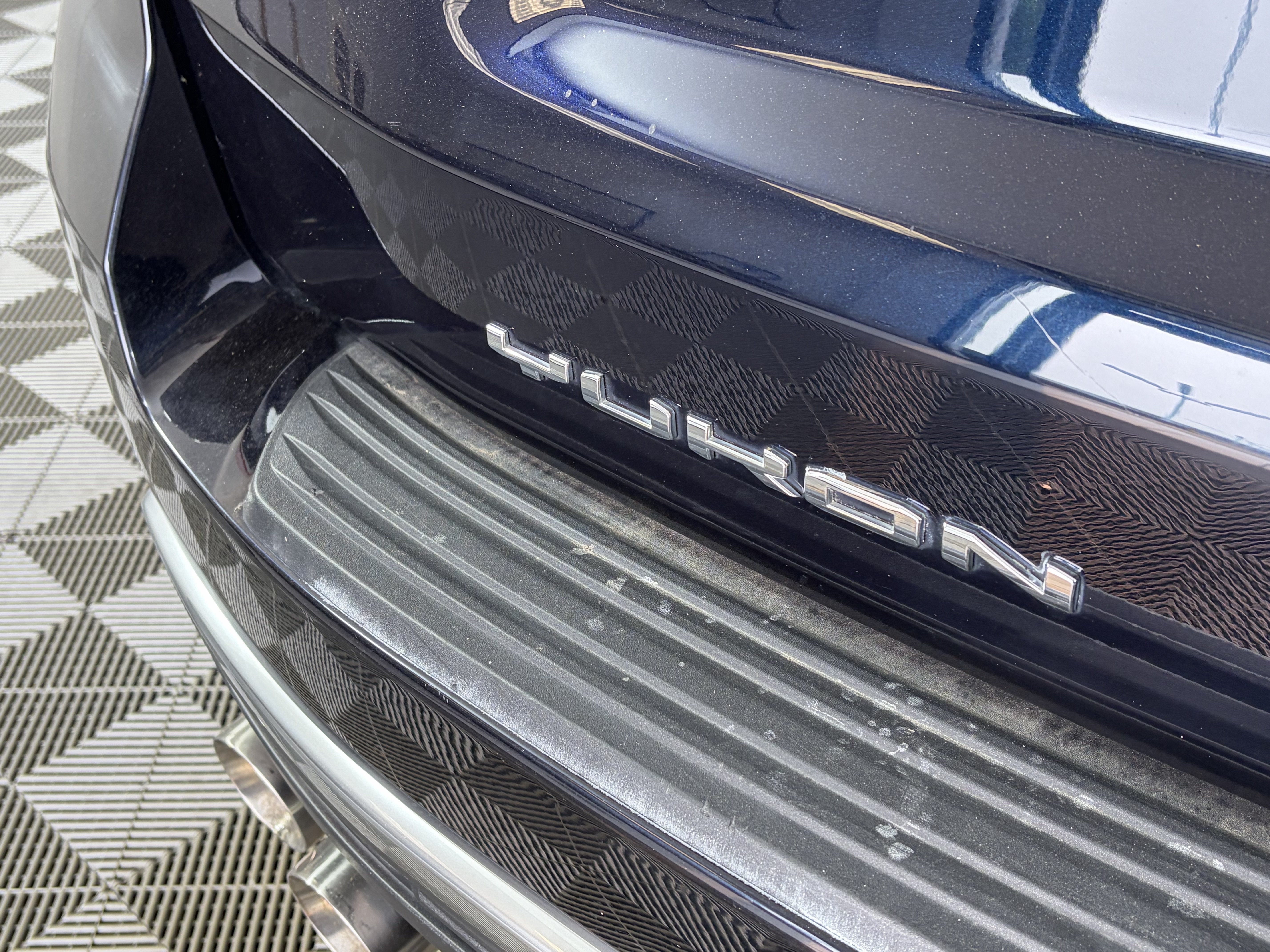 Used 2023 GMC Yukon Denali AWD/4WD image 16