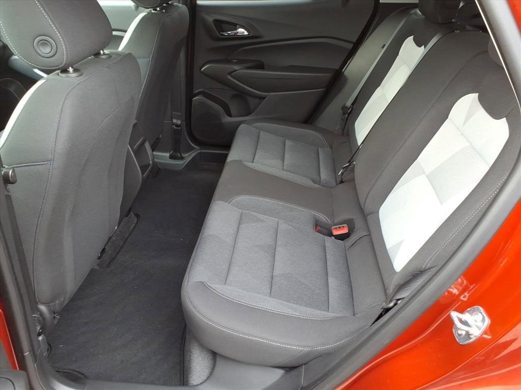 Certified 2024 Chevrolet Trax LS w/ LS Convenience Package image 11