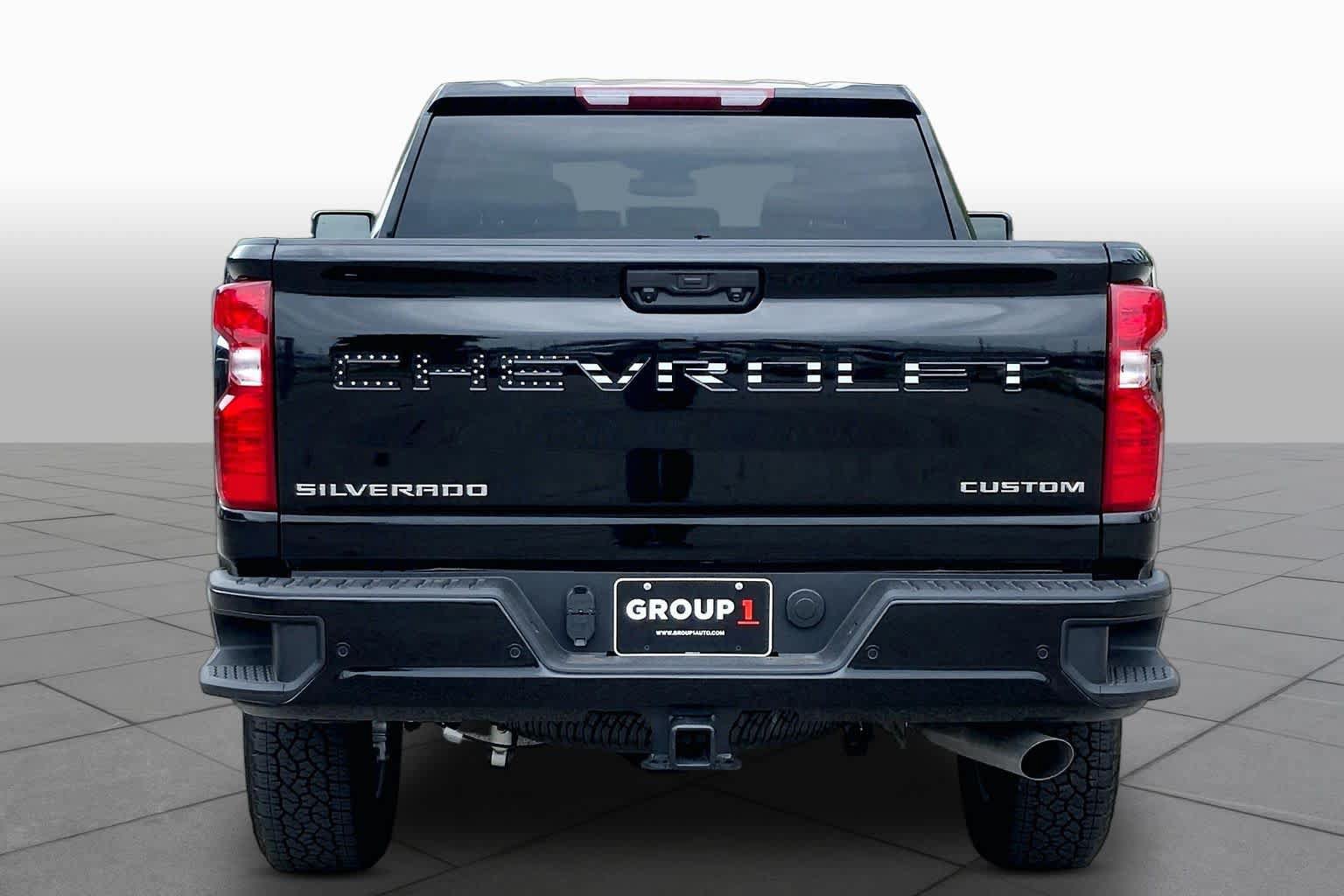 Used 2026 Chevrolet Silverado 2500 Custom w/ Custom Value Package AWD/4WD image 5