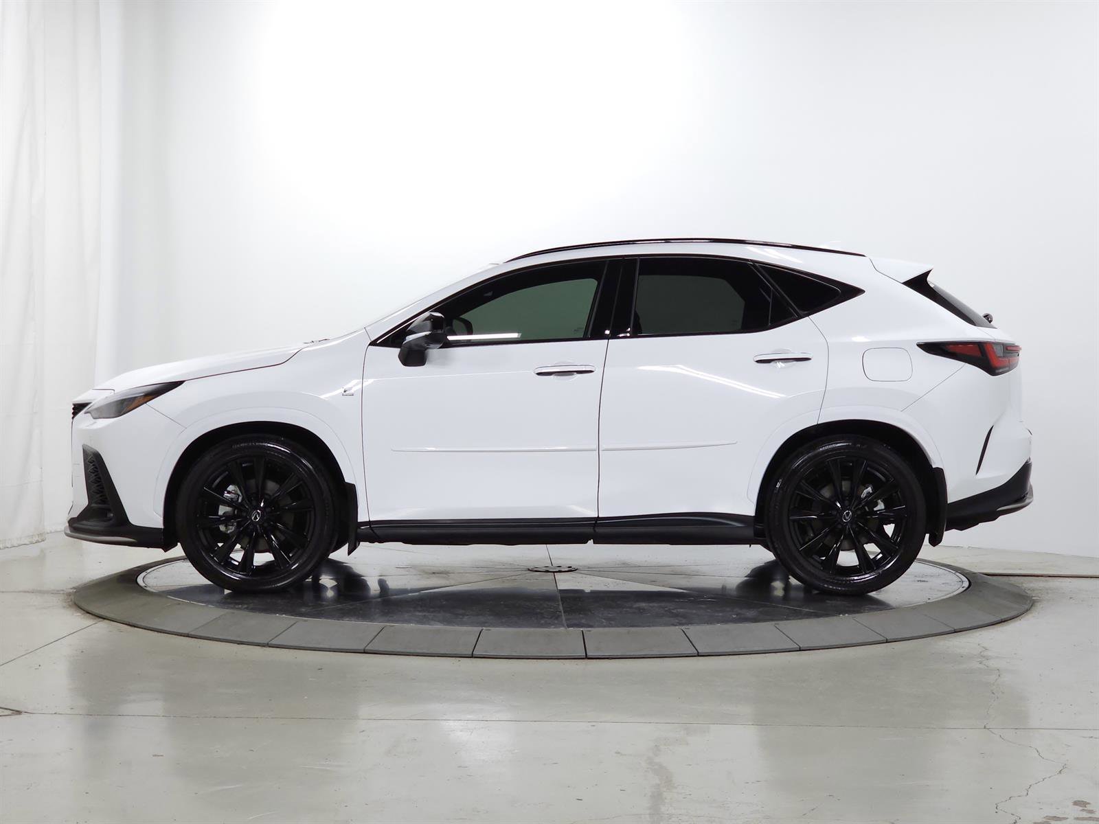 Certified 2024 Lexus NX 350 F Sport AWD/4WD image 5
