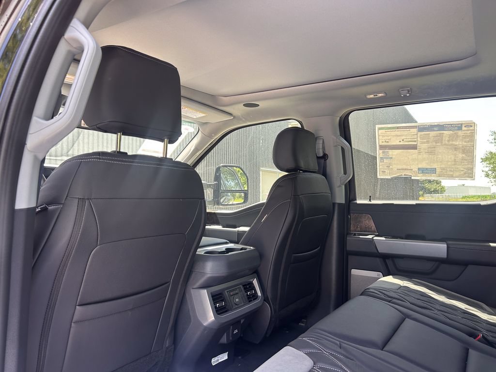 New 2026 Ford F250 Lariat w/ Black Appearance Package AWD/4WD image 15