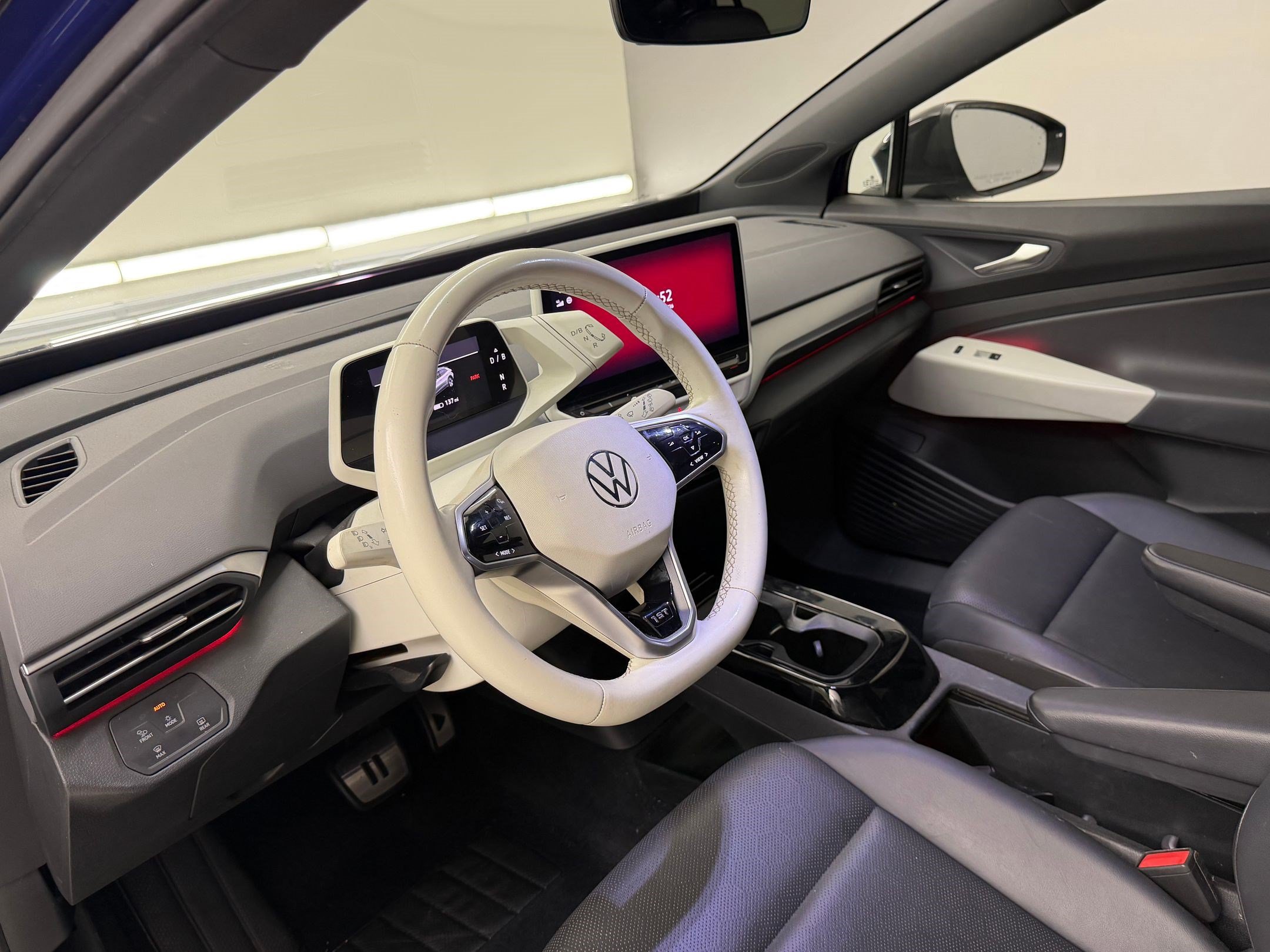 Used 2021 Volkswagen ID.4 1st Edition RWD image 4