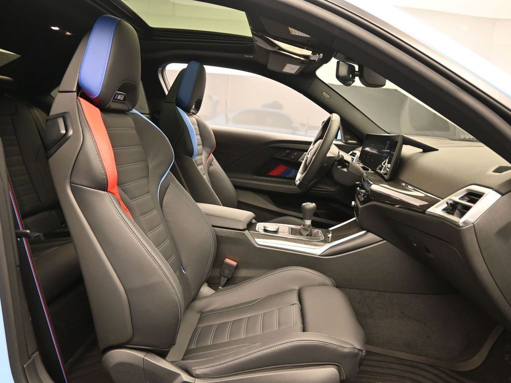 Used 2026 BMW M2 w/ Lighting Package RWD image 26