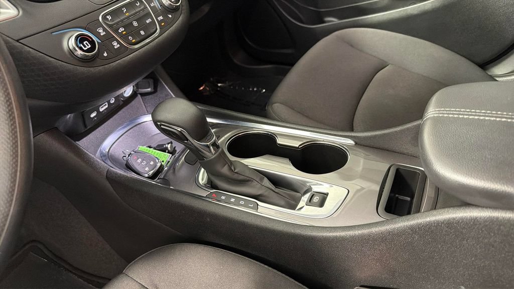 Used 2023 Chevrolet Malibu LT FWD image 24