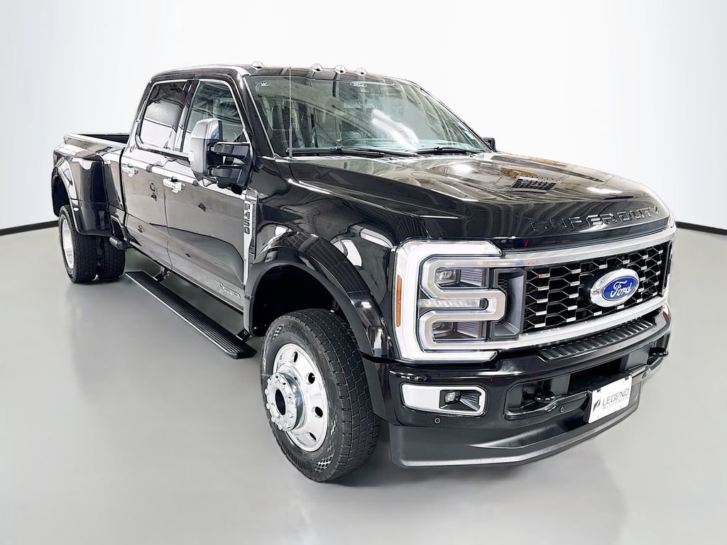 Used 2024 Ford F450 Platinum w/ FX4 Off-Road Package image 3