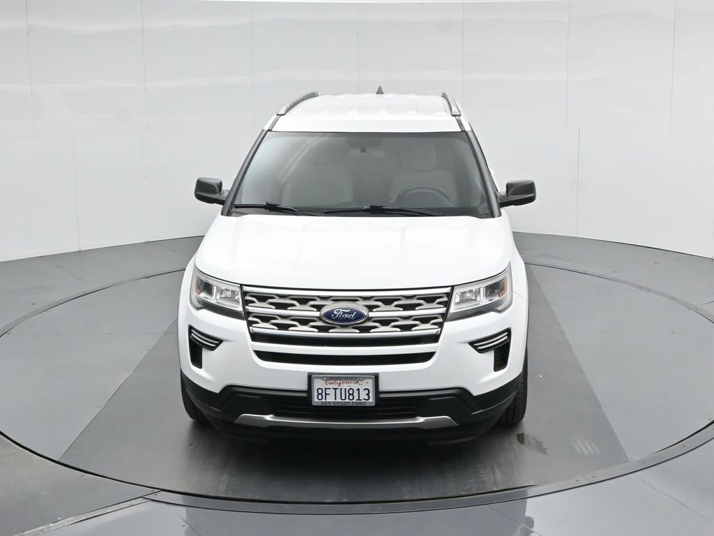 Used 2018 Ford Explorer XLT image 40