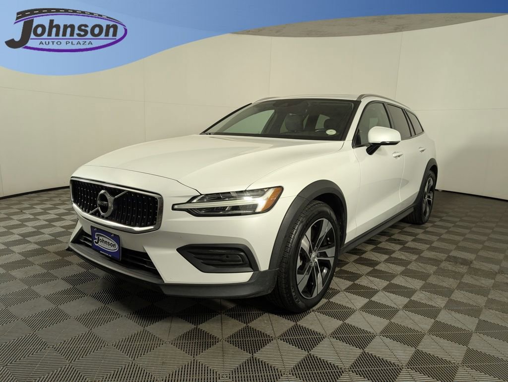 Used 2020 Volvo V60 T5 Cross Country w/ Protection Package Premier