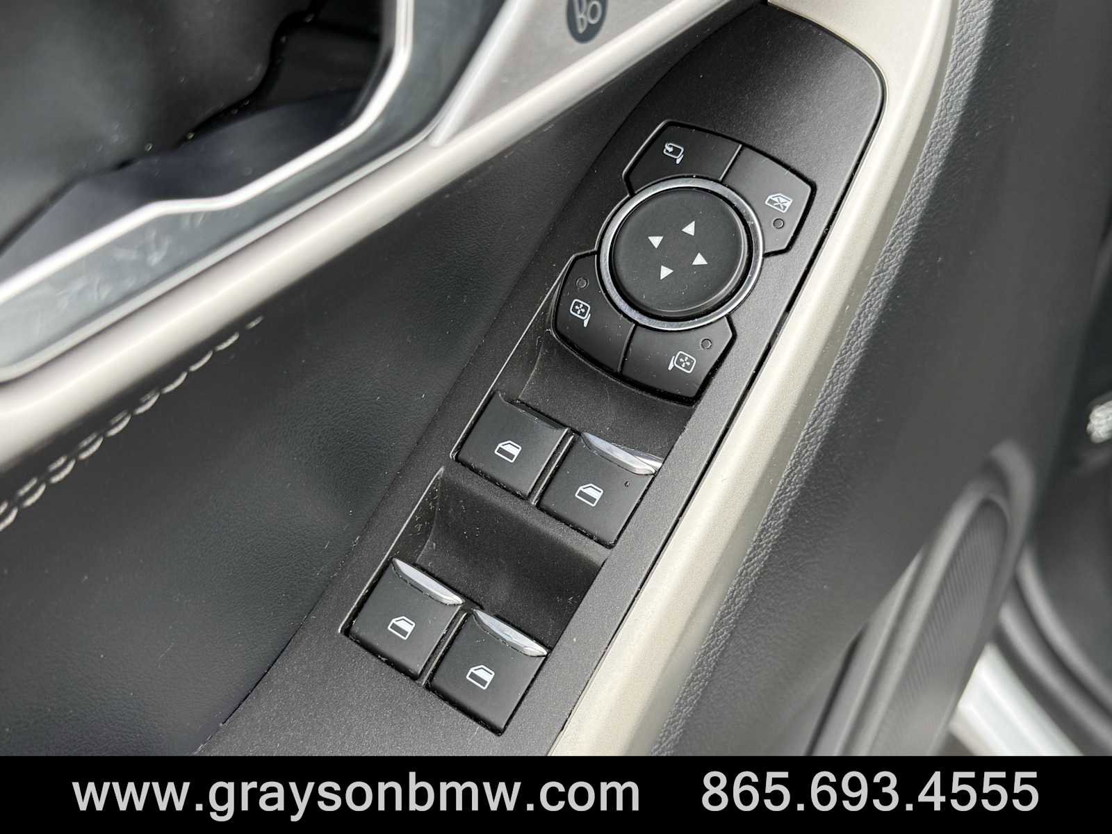 Used 2022 Ford Explorer Limited image 14