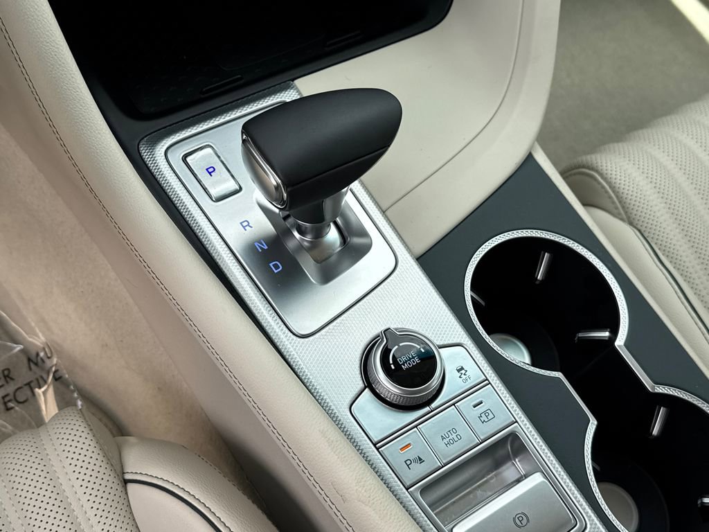 Used 2026 Genesis G70 2.5T Prestige RWD image 30