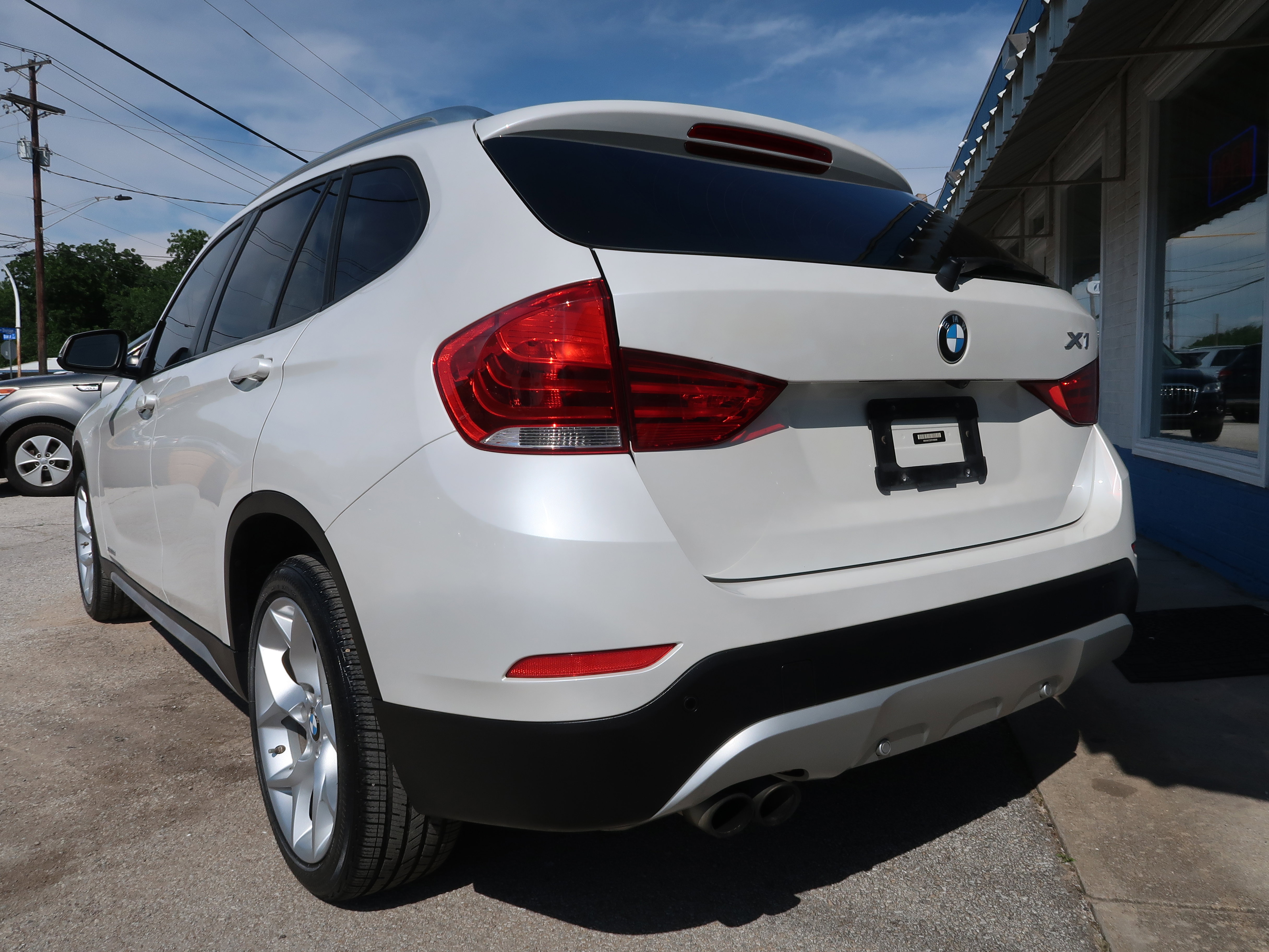 Used 2015 BMW X1 sDrive28i RWD image 7