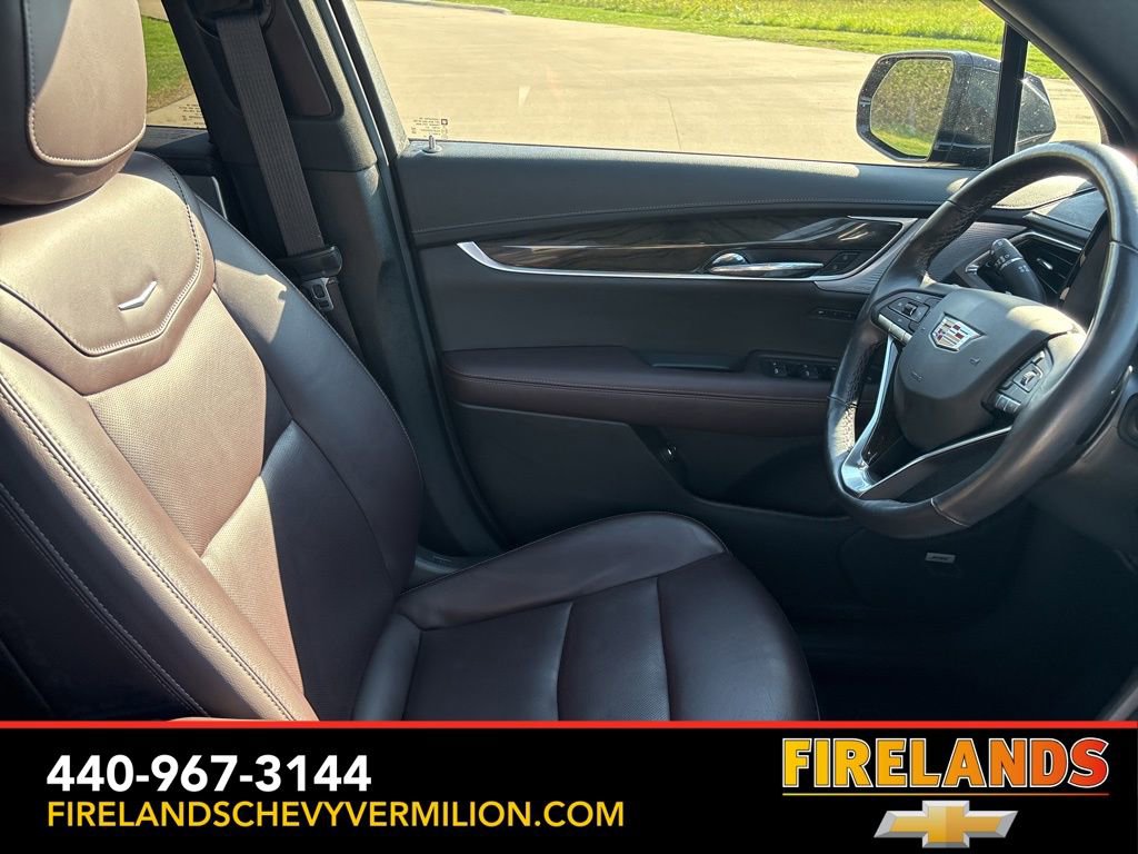 Used 2022 Cadillac XT6 Premium Luxury AWD/4WD image 41