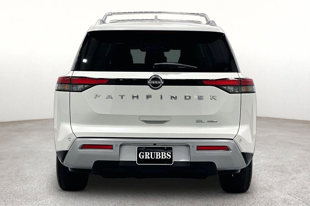 Used 2023 Nissan Pathfinder SL AWD/4WD image 6