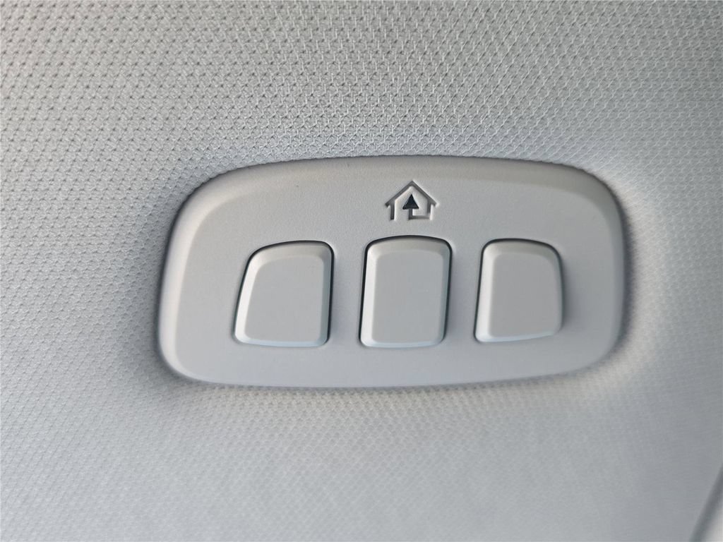 Used 2024 Lincoln Nautilus Reserve AWD/4WD image 25