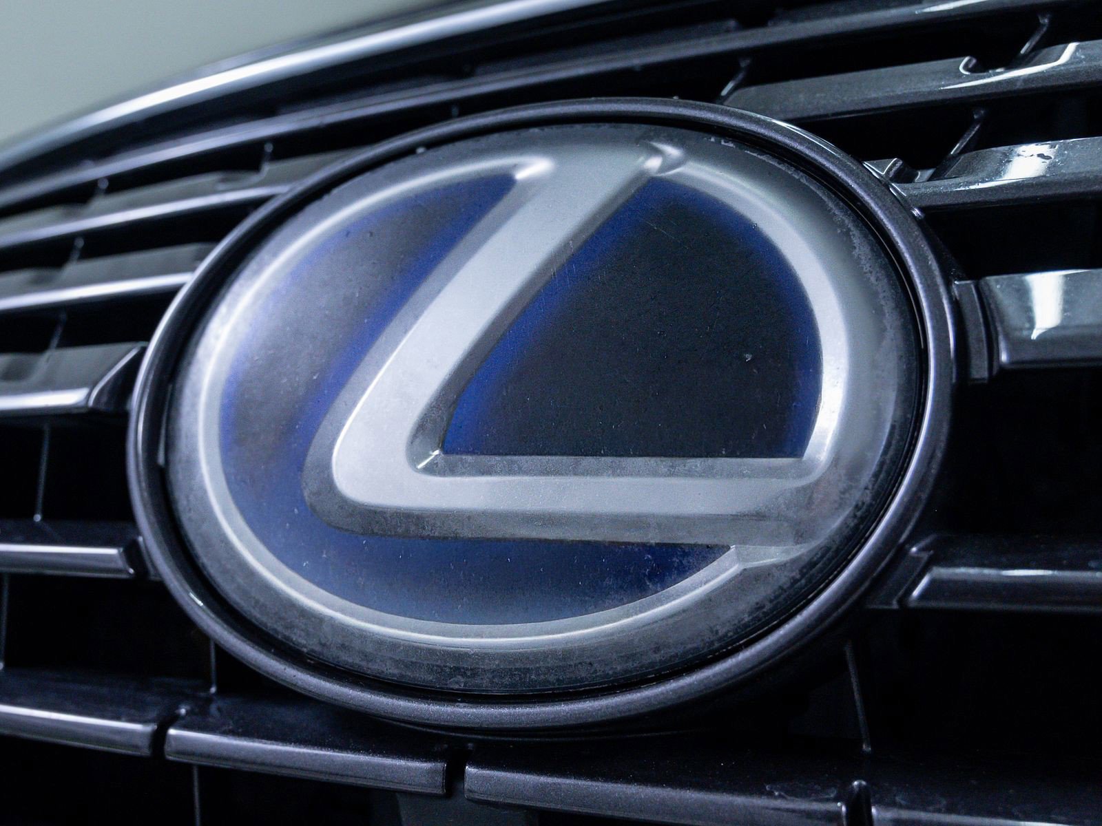 Used 2018 Lexus NX 300h AWD w/ Premium Package image 5