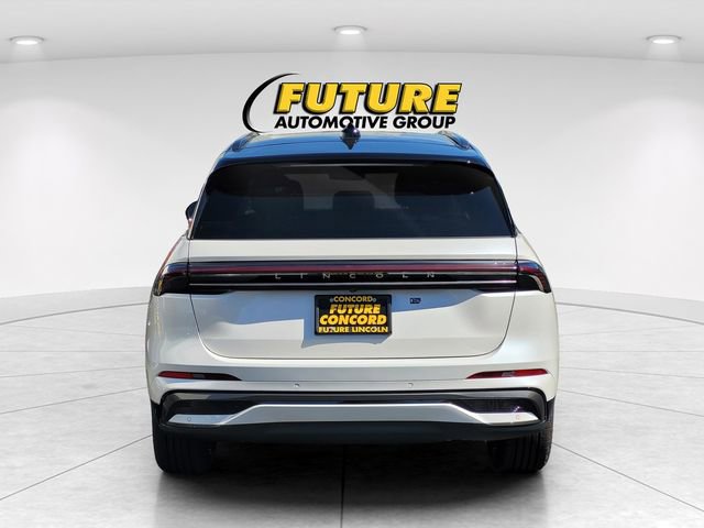 New 2026 Lincoln Nautilus Reserve image 4