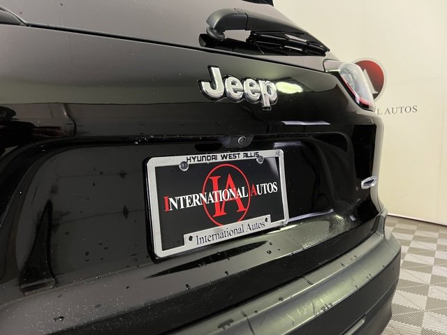 Used 2021 Jeep Cherokee Latitude image 11