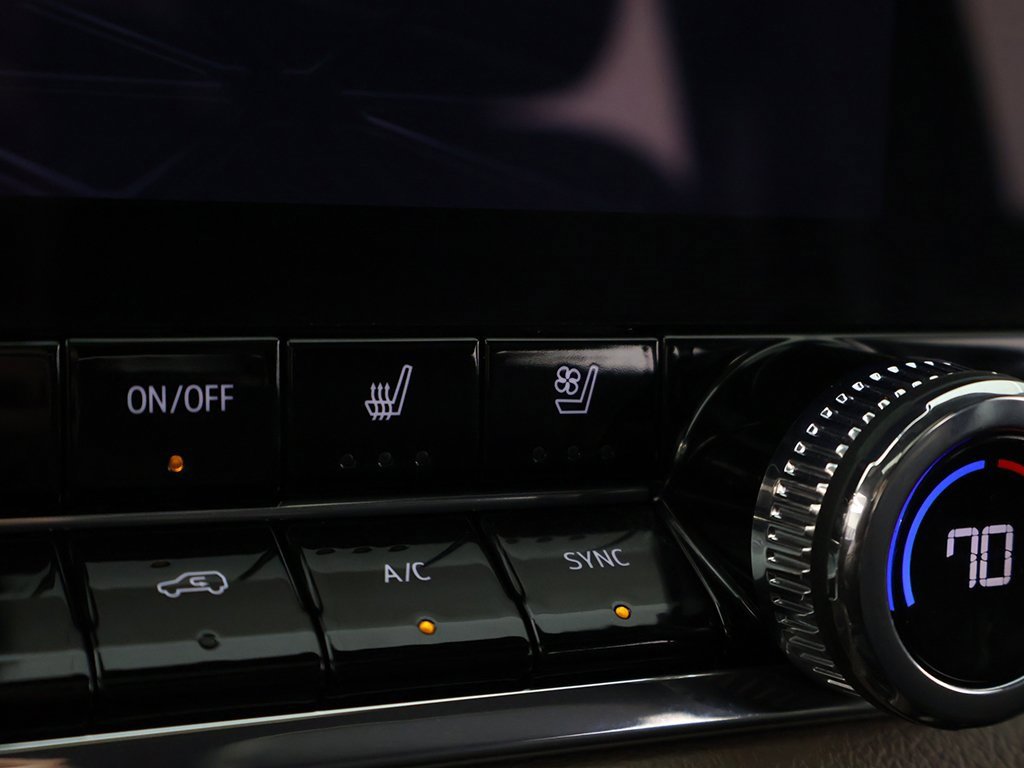 Used 2023 GMC Canyon Denali image 57