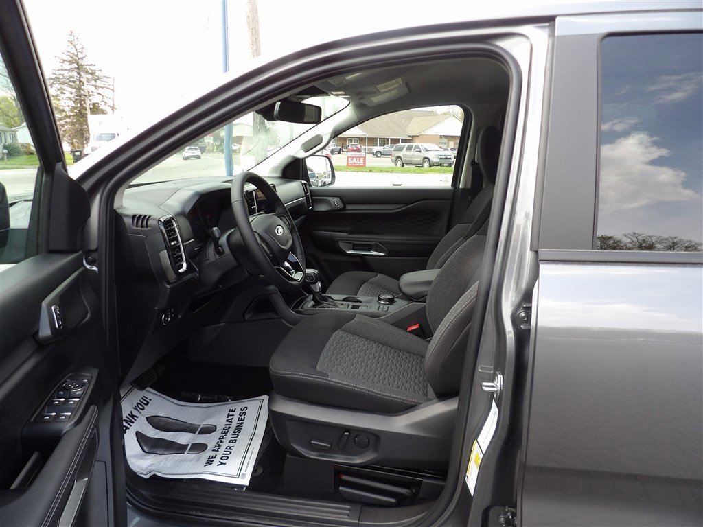 New 2025 Ford Ranger XLT w/ Equipment Group 301A High image 34