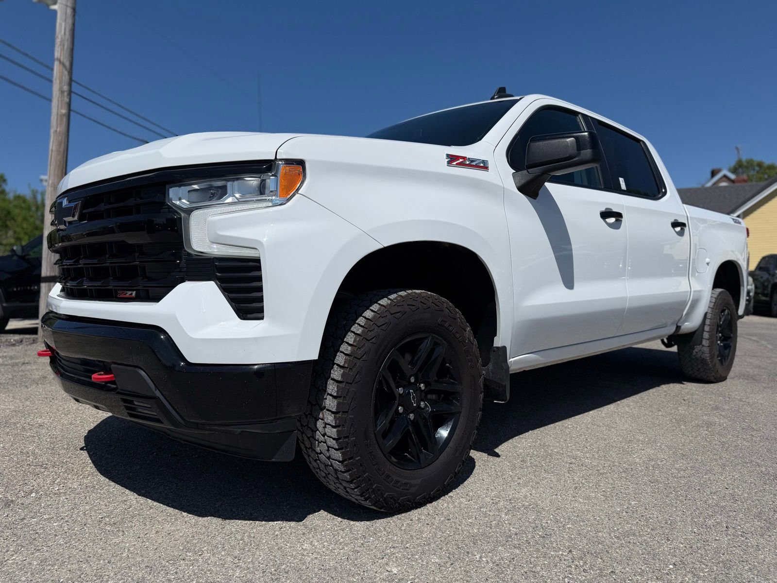 Used 2023 Chevrolet Silverado 1500 LT Trail Boss w/ Protection Package AWD/4WD image 2