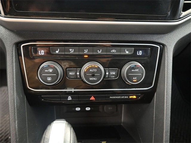 Used 2023 Volkswagen Atlas SEL Premium image 3