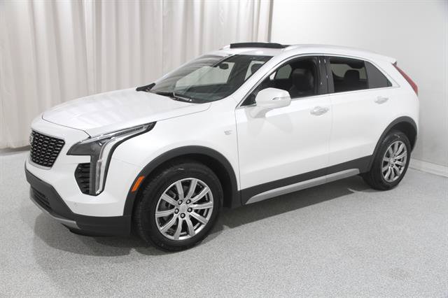 Used 2022 Cadillac XT4 Premium Luxury AWD/4WD image 3