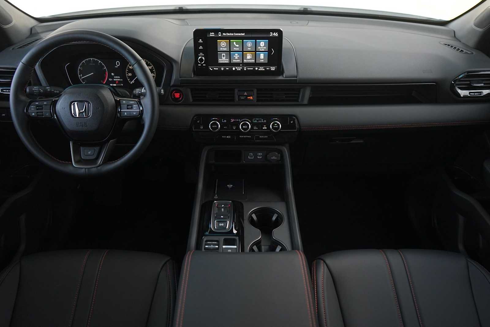 Used 2025 Honda Pilot TrailSport image 10