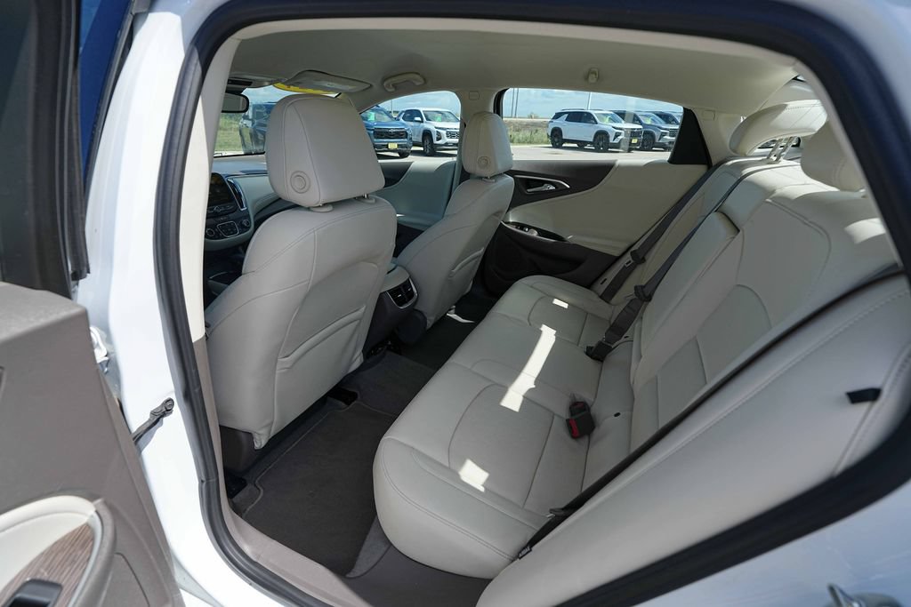 Used 2024 Chevrolet Malibu LT FWD image 18
