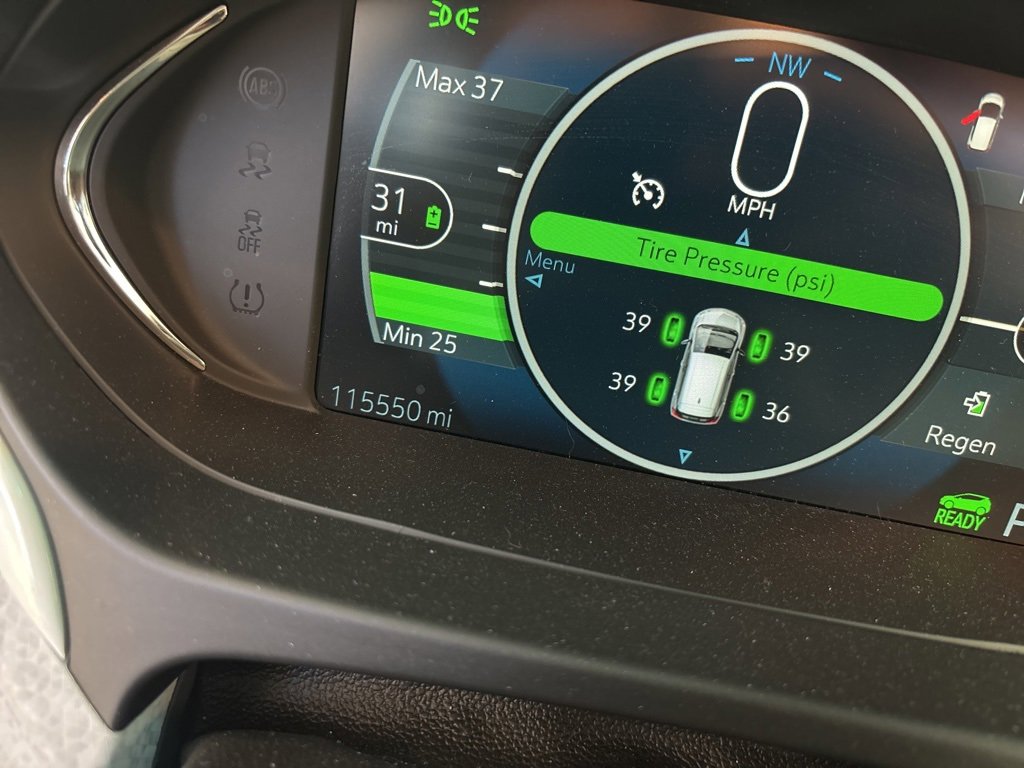 Used 2020 Chevrolet Bolt Premier w/ Infotainment Package image 5