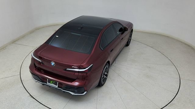 Used 2025 BMW 740i image 88